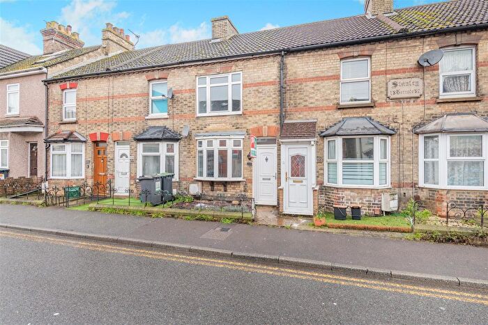 2 Bedroom Terraced House For Sale In Malling Road, Snodland, ME6