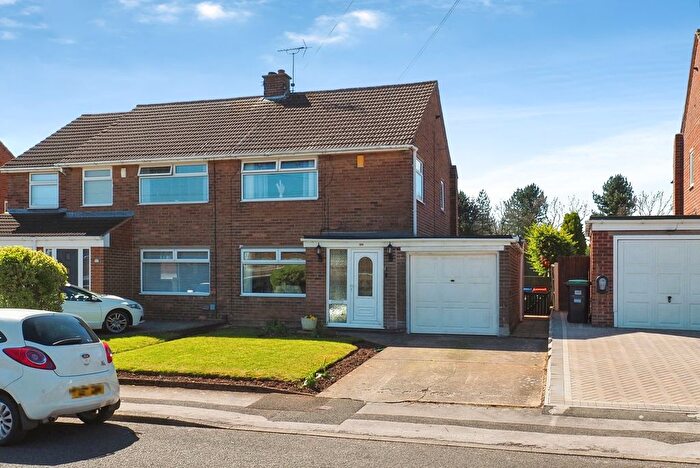 3 Bedroom Semi Detached House For Sale In Shortwood Avenue, Hucknall, Nottingham, Nottinghamshire, NG15