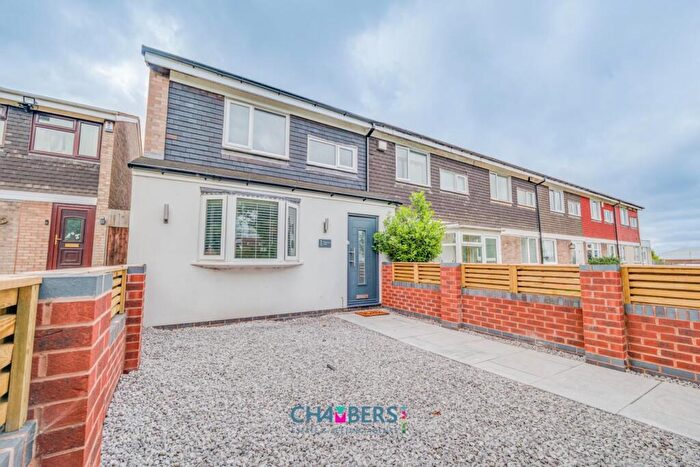 3 Bedroom End Of Terrace House For Sale In Richmond Way, Chelmsley Wood, Birmingham, B37