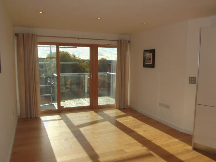 1 Bedroom Apartment To Rent In Fairfield Road, Croydon, CR0