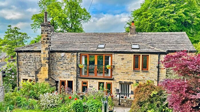 4 Bedroom Detached House For Sale In Burnley Road, Halifax, HX2