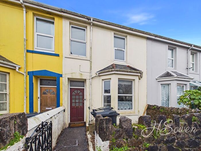2 Bedroom Flat To Rent In Warbro Road, Torquay, TQ1