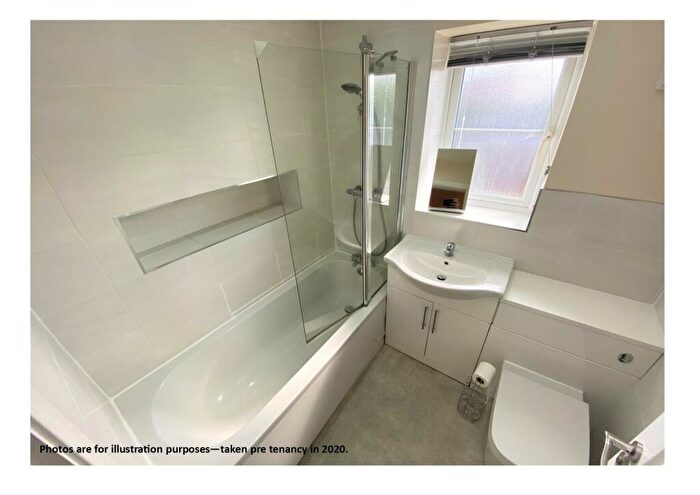 2 Bedroom Semi-Detached House For Sale In Pottery Road, Oldbury, B68