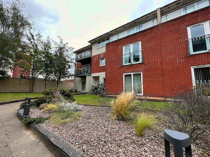 2 Bedroom Property To Rent In Lord Street, Southport, Merseyside., PR9