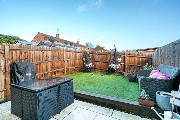 2 Bedroom Semi-Detached House For Sale In Bosworth Close, Hemel Hempstead, Hertfordshire, HP1