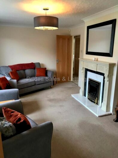 2 Bedroom Bungalow To Rent In Accommodation Road, Horncastle, LN9