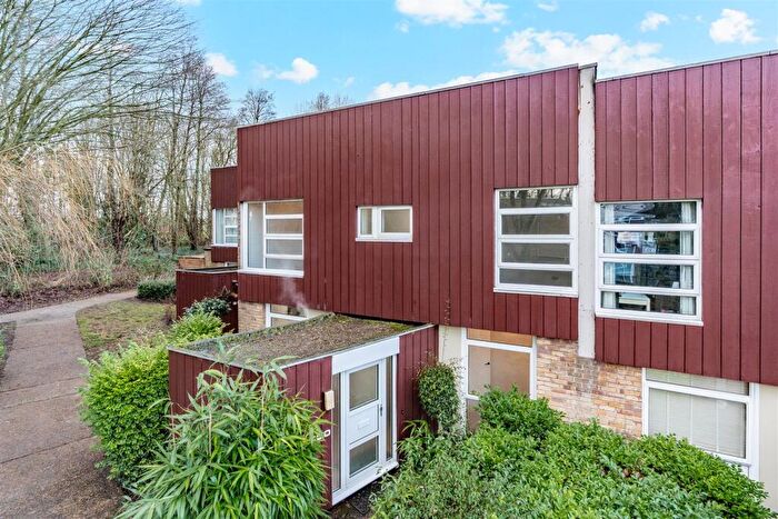 3 Bedroom End Of Terrace House For Sale In Knights Croft, New Ash Green, DA3