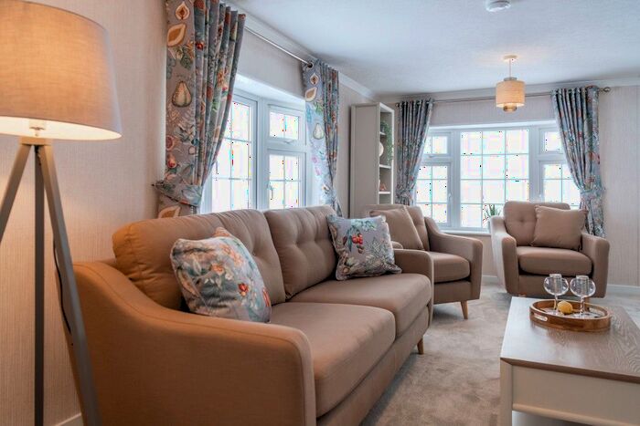 2 Bedroom Park Home For Sale In Cudworth Park, Burnt Oak Lane, Newdigate, Dorking, RH5