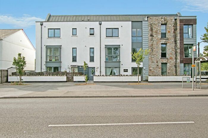 1 Bedroom Flat For Sale In Tredinnick Way, Pool, Redruth, Cornwall, TR15