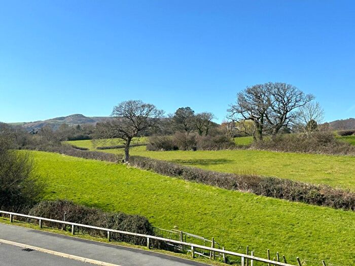 3 Bedroom Detached House For Sale In Lon Caer Seion, Conwy, LL32