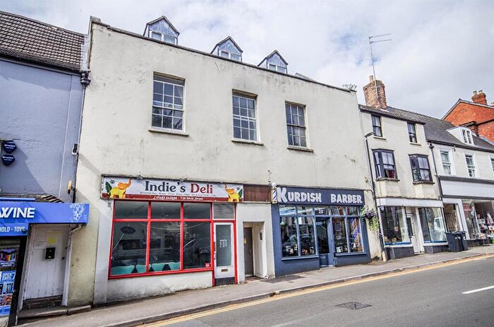 2 Bedroom Flat To Rent In Silver Street, Dursley, GL11