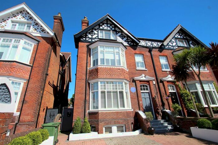 2 Bedroom Flat To Rent In Helena Road, Southsea, PO4