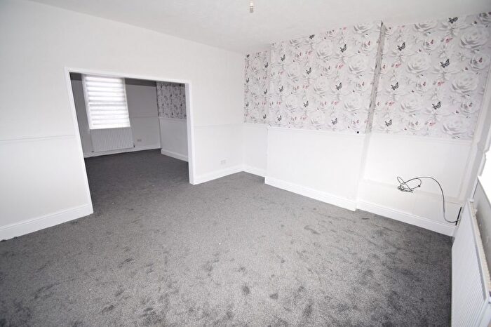 2 Bedroom Terraced House To Rent In South Street, Sunnybrow, DL15