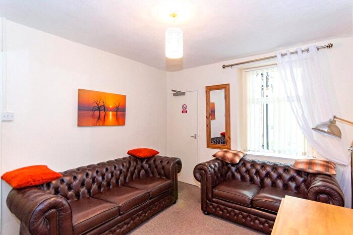 3 Bedroom Terraced House To Rent In Caellepa, Bangor, Gwynedd, LL57
