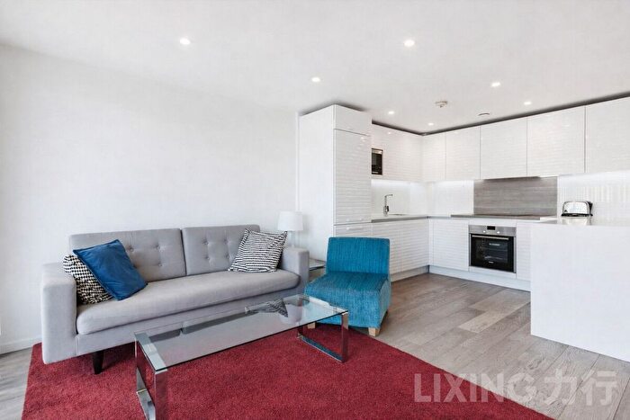 2 Bedroom Flat To Rent In Central Street, Old Street, EC1V