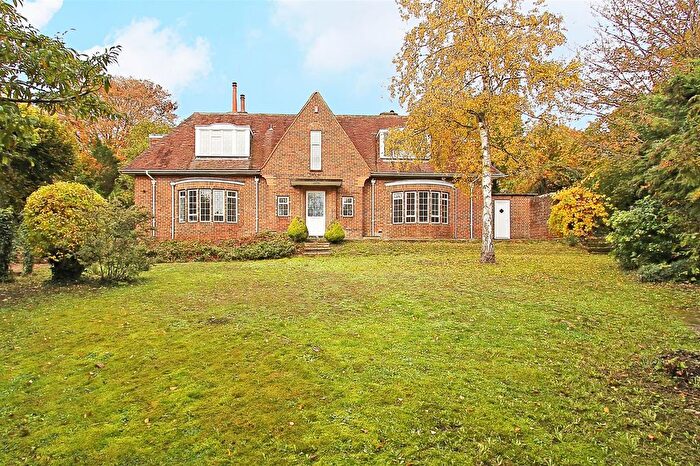 4 Bedroom Detached House To Rent In Campbell Road, Salisbury, SP1