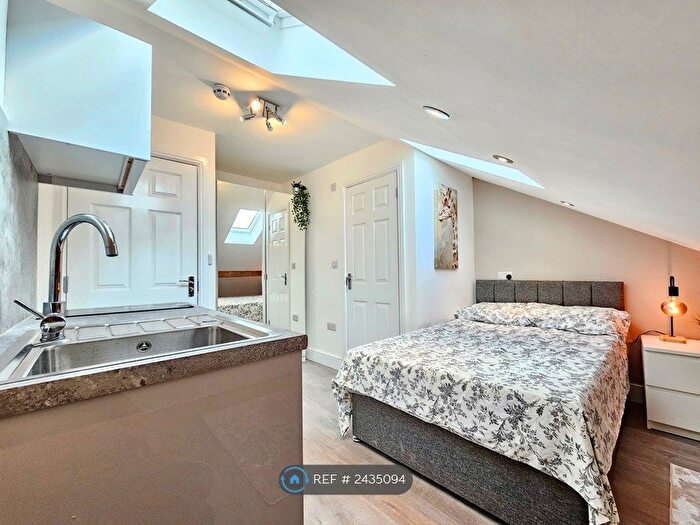 Studio To Rent In Lily Hill Street, Whitefield, Manchester, M45