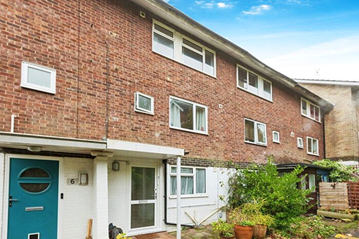 4 Bedroom Town House To Rent In Woodbury Close, Tunbridge Wells, TN4