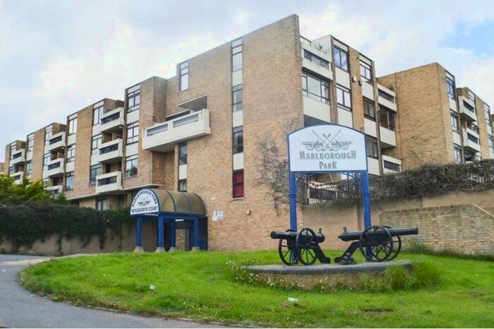 2 Bedroom Flat To Rent In Kenilworth Court, Washington, NE37