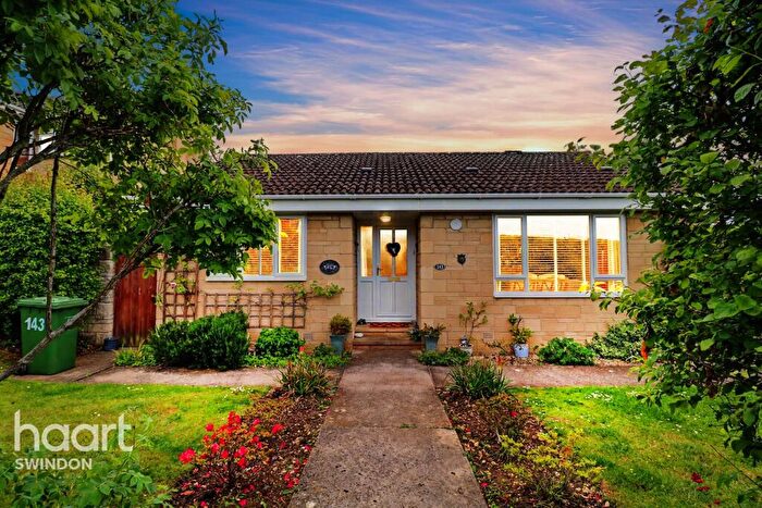2 Bedroom Detached Bungalow For Sale In Okus Road, Swindon, SN1