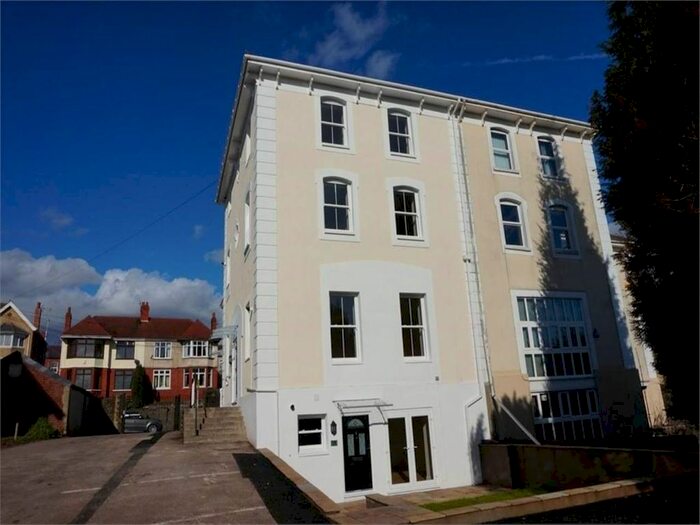 2 Bedroom Flat To Rent In Gold Tops, Newport, Gwent, NP20