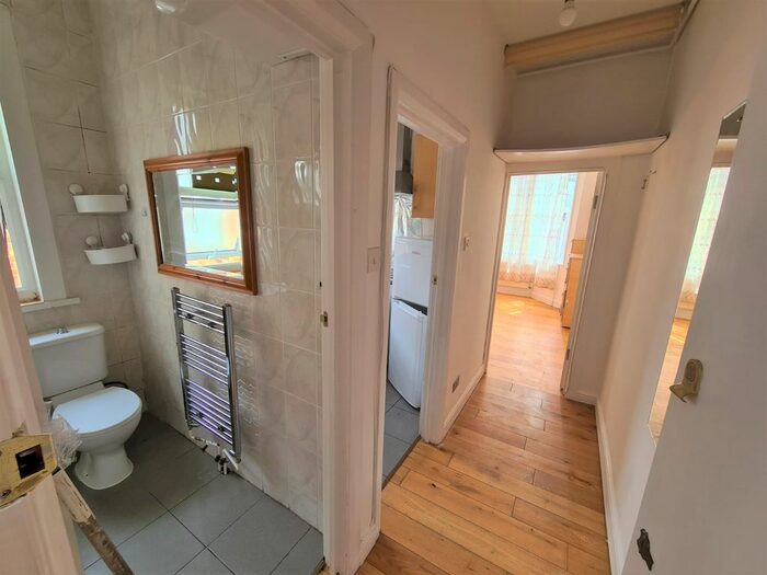 Studio To Rent In Westbury Avenue, London, N22