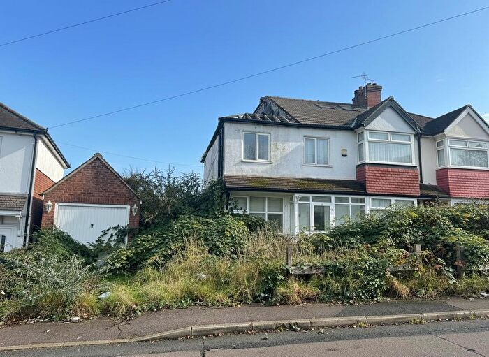 5 Bedroom Property For Sale In Inverness Road, Worcester Park, KT4