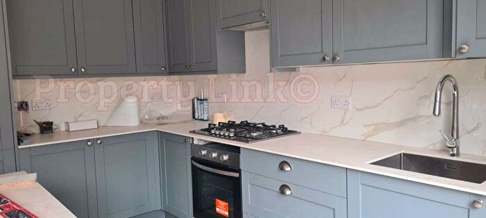 4 Bedroom Property To Rent In Montfort Gardens, Ilford, IG6