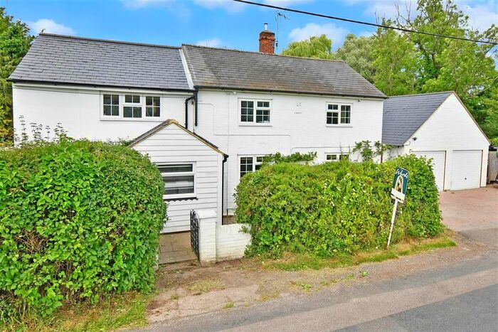 5 Bedroom Detached House For Sale In Goudhurst Road, Staplehurst, Tonbridge, Kent, TN12