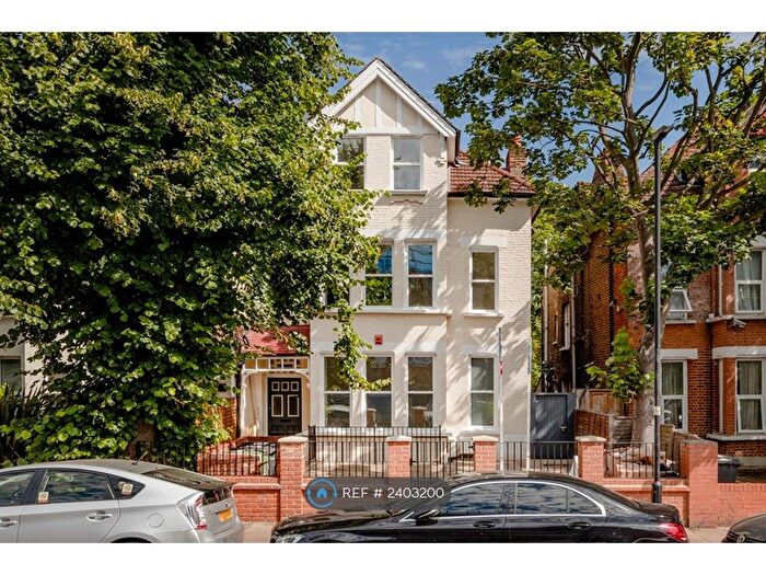 1 Bedroom Flat To Rent In Stanthorpe Road, London, SW16