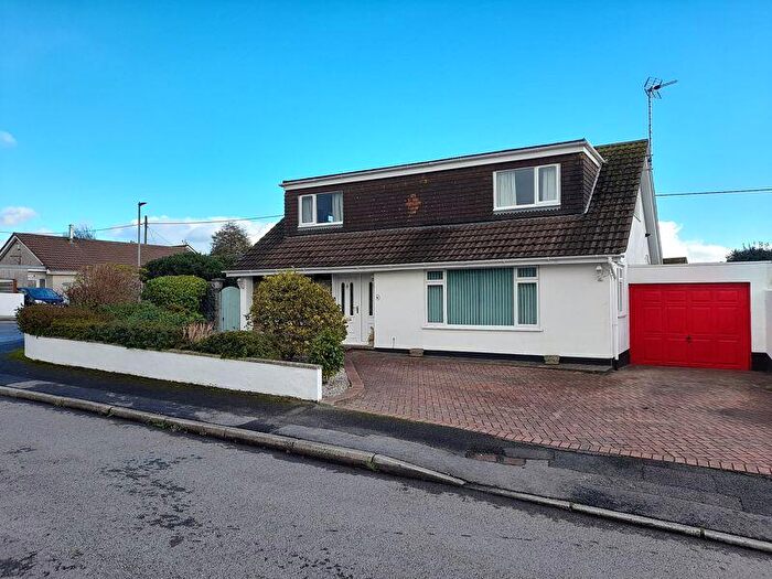 4 Bedroom Bungalow For Sale In Sharaman Close, St. Austell, PL25