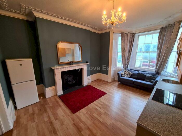 1 Bedroom Flat To Rent In Castle Hill, Reading, RG1
