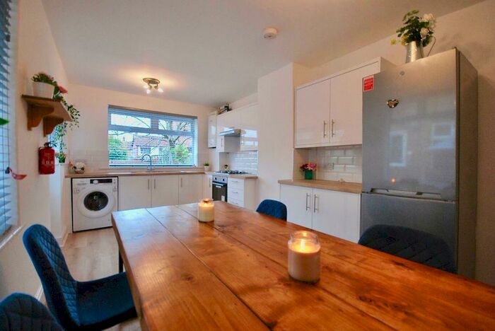 4 Bedroom Terraced House To Rent In Kingswood Road, Fallowfield, Manchester, M14