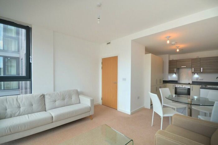 1 Bedroom Apartment To Rent In Canons Way, Bristol, BS1