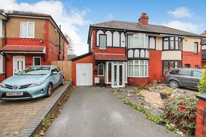 3 Bedroom Semi-Detached House To Rent In Hulton Lane, Bolton, Greater Manchester, BL3