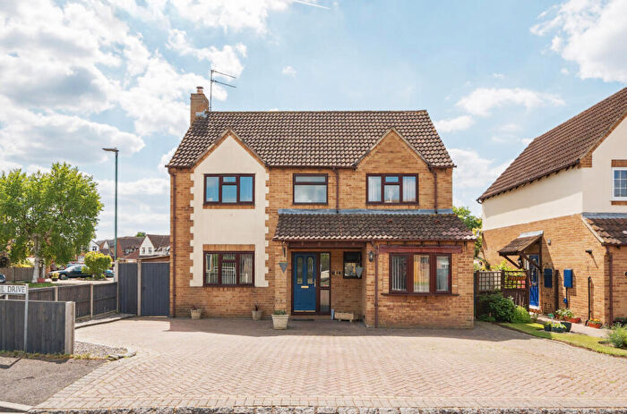 4 Bedroom Detached House For Sale In Wagtail Drive, Northway, Tewkesbury, GL20