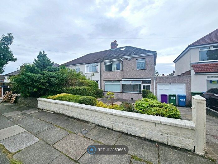 4 Bedroom Semi-Detached House To Rent In Hunts Cross Avenue, Liverpool, L25