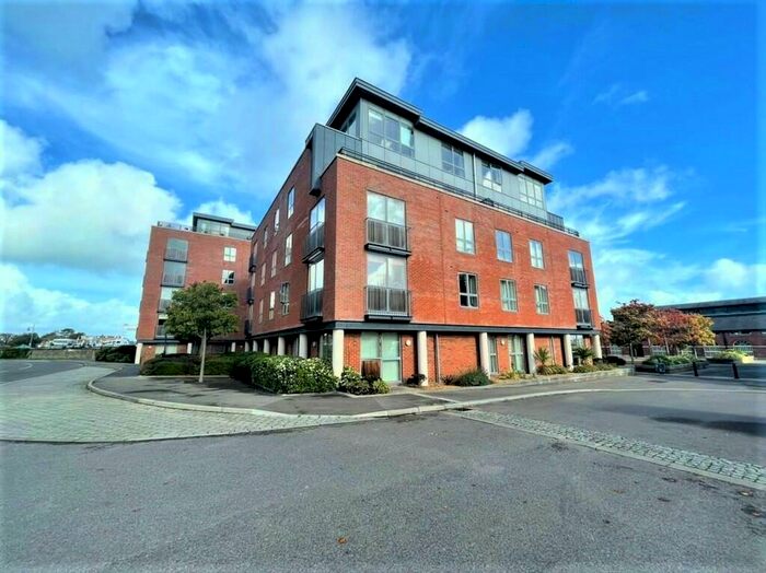 2 Bedroom Apartment To Rent In Weevil Lane, Gosport, PO12