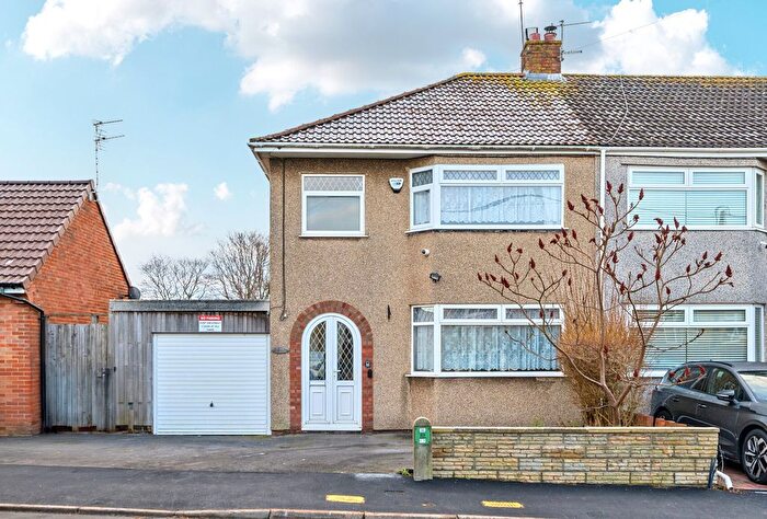 3 Bedroom End Terrace House For Sale In Lees Hill, Bristol, South Gloucestershire, BS15