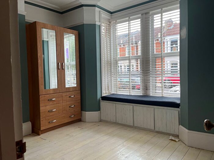 2 Bedroom Flat To Rent In Devonshire Avenue, Southsea, PO4