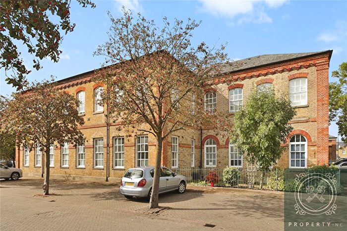 2 Bedroom Flat For Sale In Fulton Court, Harston Drive, London, EN3