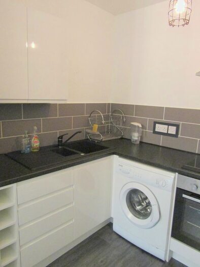 1 Bedroom Flat To Rent In Trinity Close, Leytonstone, E11