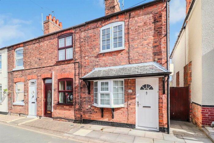 2 Bedroom House To Rent In Dover Street, Leicester, LE8