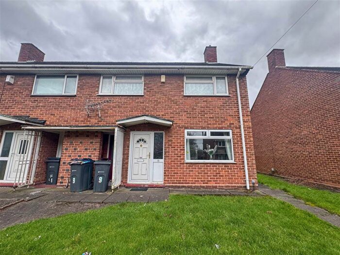 3 Bedroom Terraced House For Sale In Moatmead Walk, Birmingham, B36