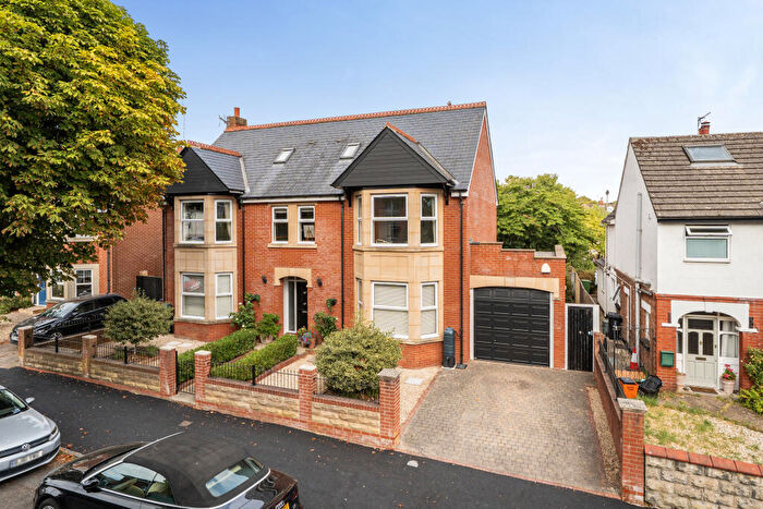 6 Bedroom Detached House For Sale In The Mall, Old Town, Swindon, SN1