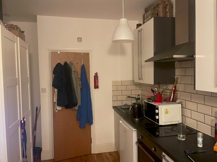 Studio To Rent In Brockley Road, London SE4