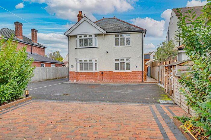 3 Bedroom Detached House For Sale In Bridge Road, Sarisbury Green, Southampton, Ha, SO31