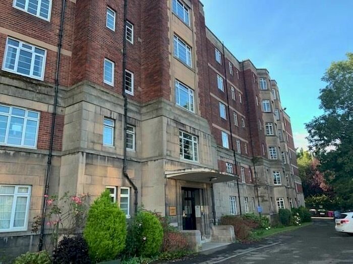 2 Bedroom Flat To Rent In Learmonth Court, Edinburgh, EH4