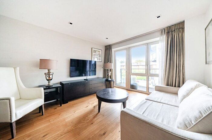 2 Bedroom Flat To Rent In Kew Bridge Road, Brentford, TW8