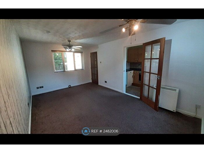 1 Bedroom Flat To Rent In Langley Close, Dovercourt, Harwich, CO12
